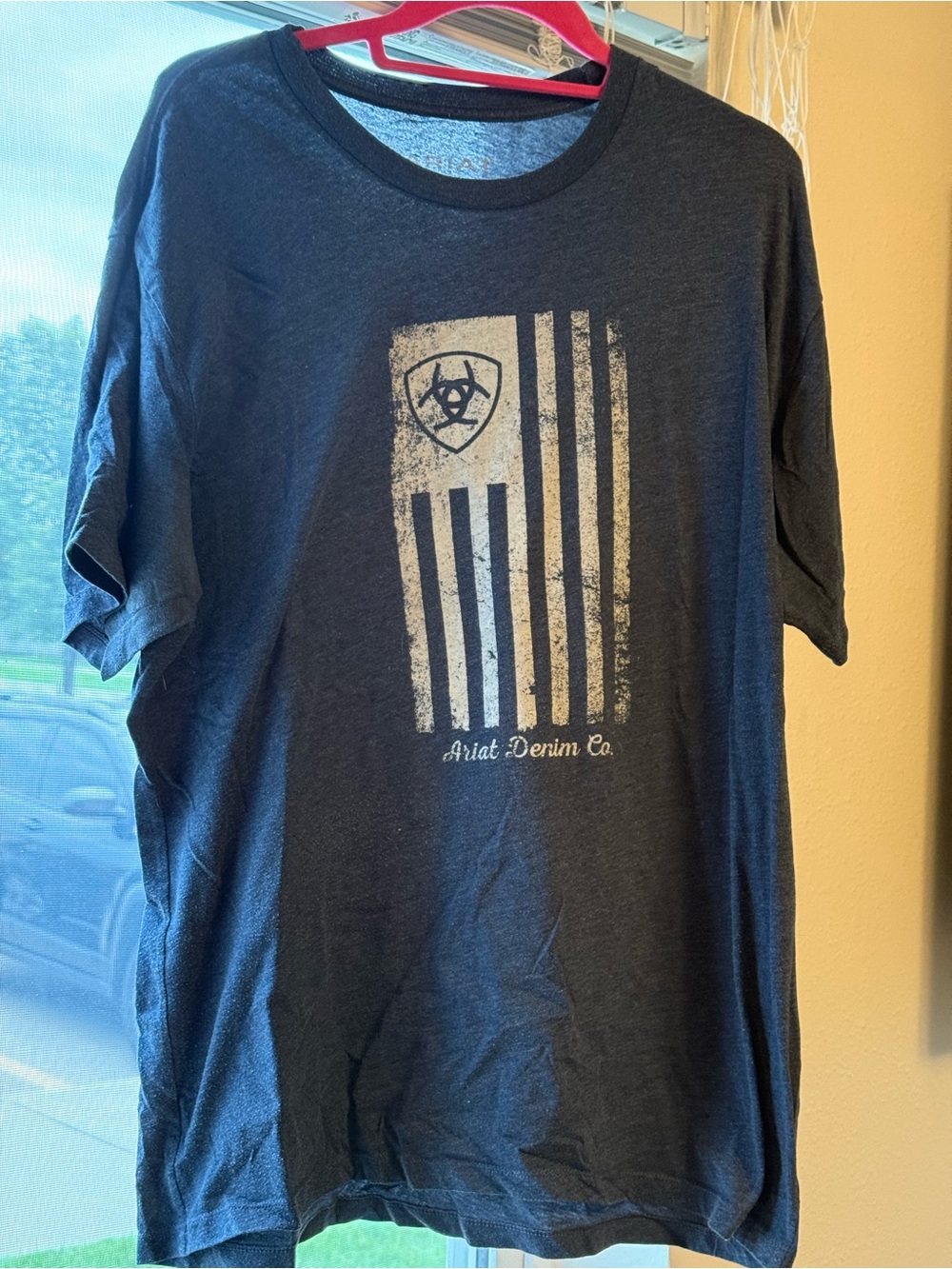 Ariat Men’s Blue Graphic Tee - Distressed Flag